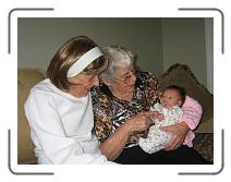 Grandmas * 2272 x 1704 * (935KB)