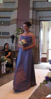 renee_bridesmaid_on_the_move
